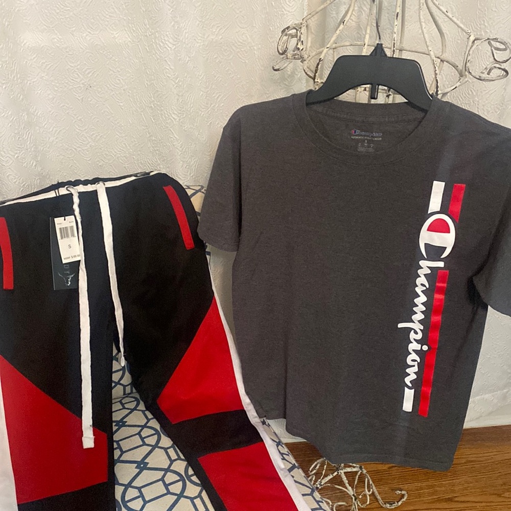 Champion T-Shirt and Matching Screenshot Joggers